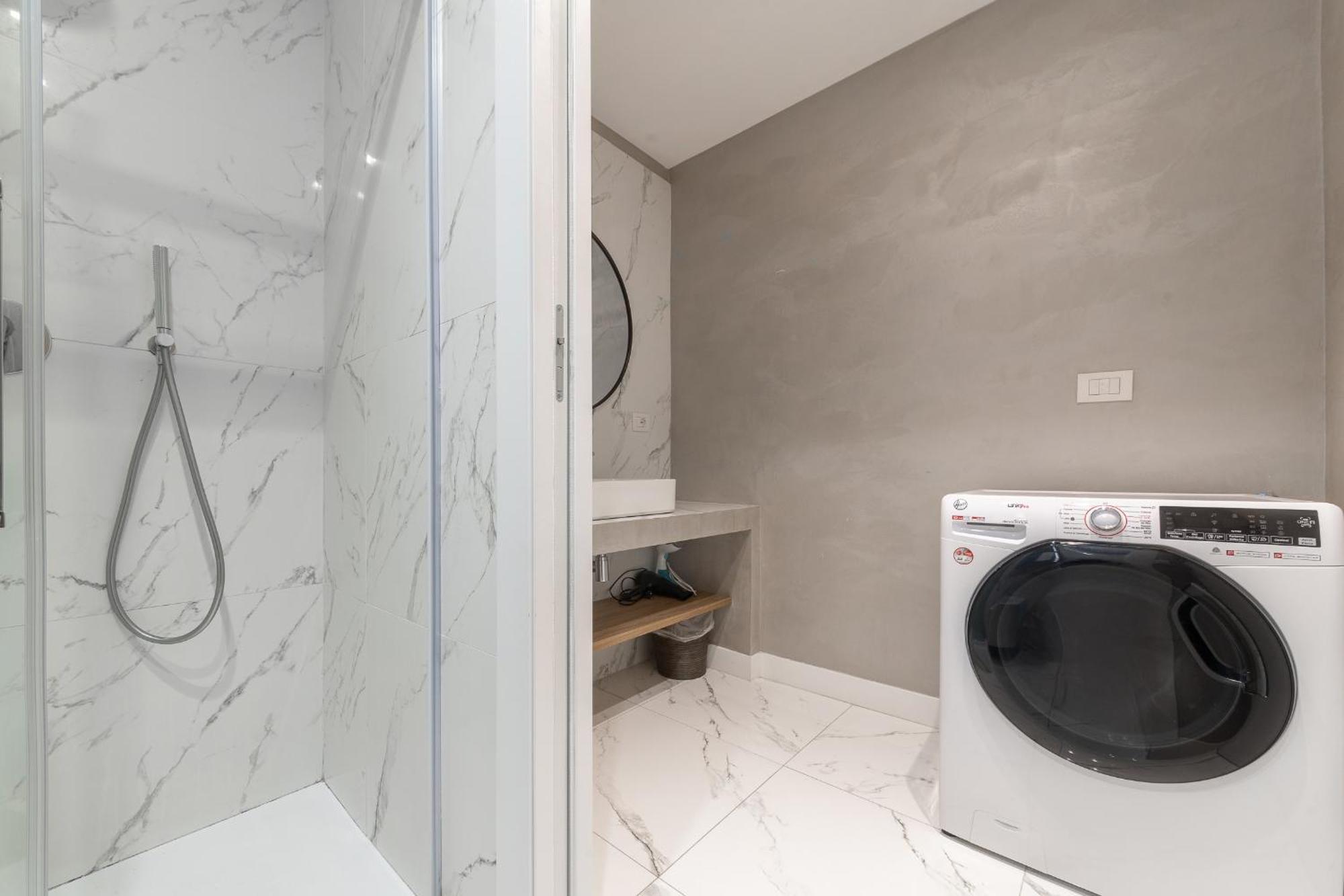 Milan Downtown Apartments Екстериор снимка